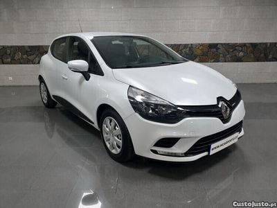 Usado Renault Clio IV Zen 90 HP (66 kW) 2018 Branco