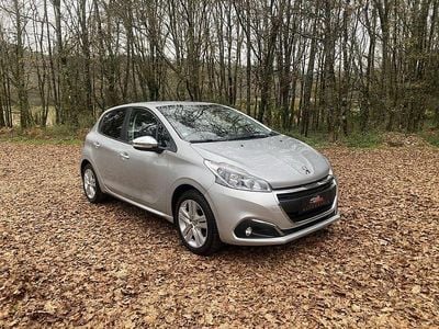 Usado 2017 Peugeot 208 Citadino | € 7.499 (Bom preço)