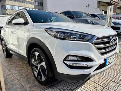 Usado Hyundai Tucson 141 HP (103 kW) 2017 Branco SUV