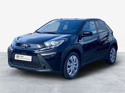 Usado Toyota Aygo X X-play 72 HP (52 kW) 2024 Preto (desconhecido) SUV