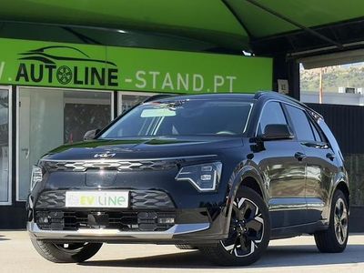 Preto Usado 2023 Kia e-Niro SUV | € 28.000 (Preço justo)