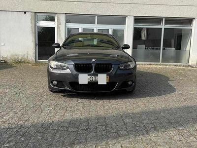 Cinzento Usado 2008 BMW 320 Coupé | € 13.800 (Preço justo)