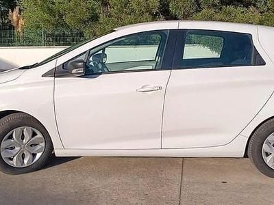 Branco Usado 2018 Renault Zoe Life Citadino | € 11.900 (Preço justo)