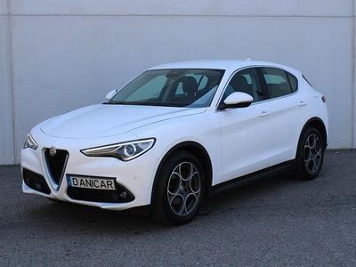 Usado Alfa Romeo Stelvio Super 180 HP (132 kW) 2017 Branco SUV