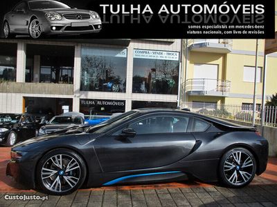 Usado BMW i8 Sport Line 362 HP (266 kW) 2014 Cinza Coupé