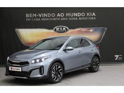 Cinza Usado 2024 Kia XCeed SUV | € 27.500 (Preço justo)