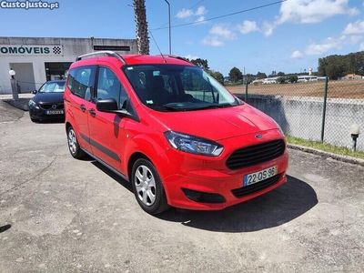 Ford Courier