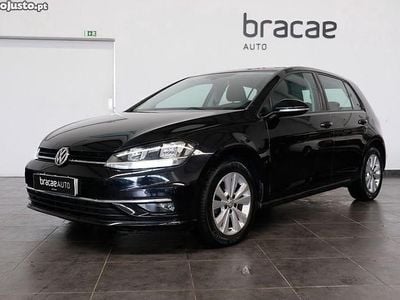 Usado VW Golf VII Comfortline 110 HP (80 kW) 2019 Preto Citadino