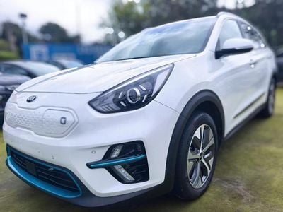 Branco Usado 2021 Kia e-Niro SUV | € 20.990 (Bom preço)