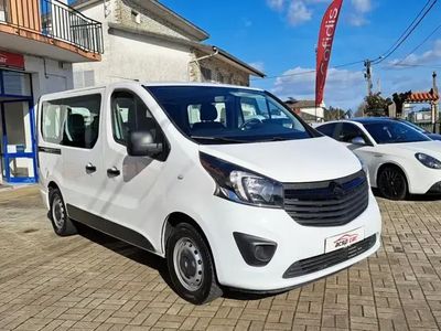 Usado Opel Vivaro S 125 HP (91 kW) 2017 Branco Monovolume