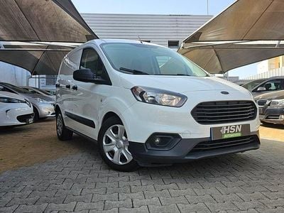 Usado Ford Courier Trend 75 HP (55 kW) 2020 Branco Monovolume