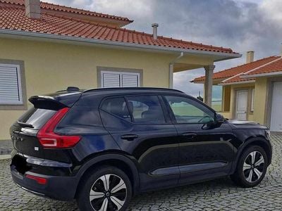 Preto Usado 2023 Volvo XC40 SUV | € 32.900 (Preço justo)
