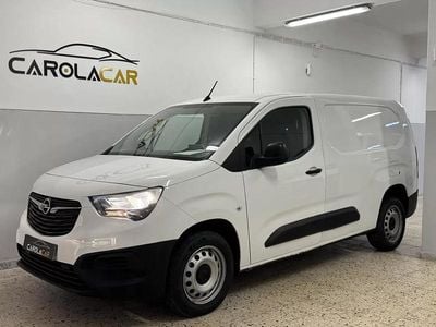 Usado Opel Combo 102 HP (75 kW) 2022 Branco Monovolume