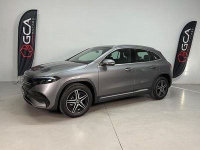 Cinza Usado 2023 Mercedes EQA250 AMG line SUV | € 36.890 (Bom preço)
