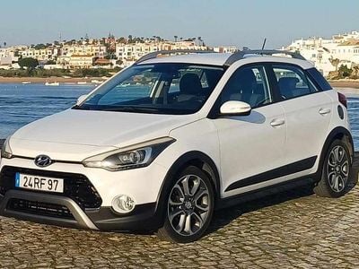 Usado Hyundai i20 101 HP (74 kW) 2016 Branco Citadino