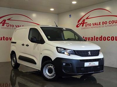 Branco Usado 2022 Peugeot Partner Premium Monovolume | € 15.990 (Preço justo)