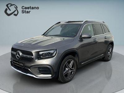 Cinza Usado 2024 Mercedes GLB200 SUV | € 48.000