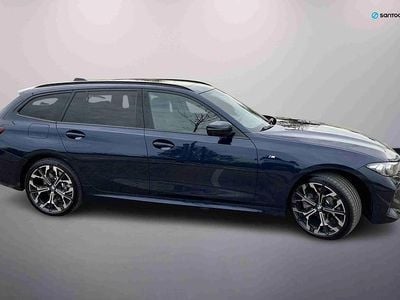 Azul Novo 2025 BMW 330e Comfort Edition Coupé | € 69.700