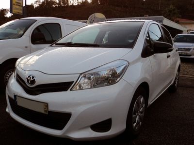 usado Toyota Yaris 1.4 D-4D Comfort