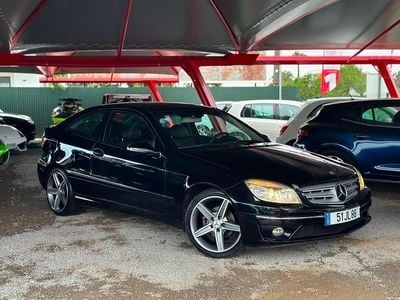 Preto Usado 2009 Mercedes CLC220 Citadino | € 13.950