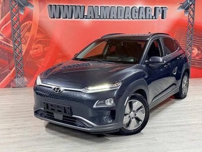 Cinzento Usado 2020 Hyundai Kauai Premium SUV | € 19.900 (Preço justo)