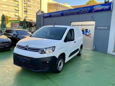 Branco Usado 2020 Citroën Berlingo Feel Monovolume | € 14.500 (Preço elevado)