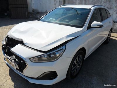 usado Hyundai i30 i30SW 1.0 T-GDI 120CV