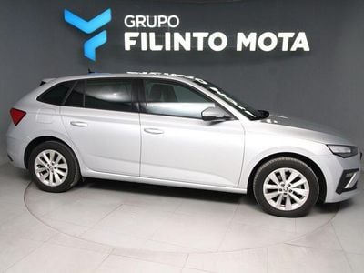 Cinza Usado 2024 Skoda Scala Style Citadino | € 19.690 (Preço justo)
