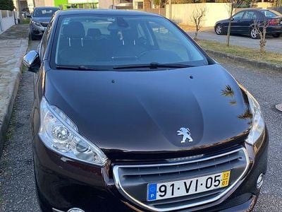 Usado 2013 Peugeot 208 Citadino | € 6.000 (Super Preço)
