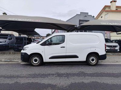 Branco Usado 2020 Citroën Berlingo Monovolume | € 14.000 (Preço elevado)