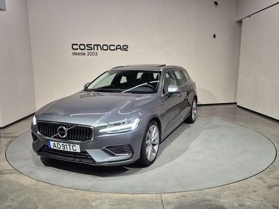 Cinzento Usado 2020 Volvo V60 Carrinha | € 27.900 (Preço justo)