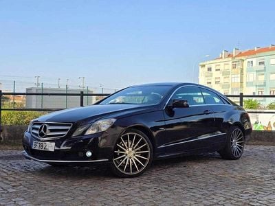 Usado Mercedes E220 170 HP (125 kW) 2011 Preto Coupé