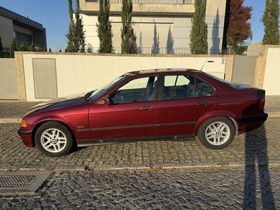 Usado 1994 BMW 325 Sedan | € 3.250