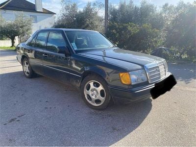 Usado 1993 Mercedes 200 Sedan | € 3.000