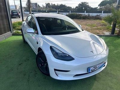 Branco Usado 2023 Tesla Model 3 Standard Range Plus Sedan | € 36.990 (Caro)
