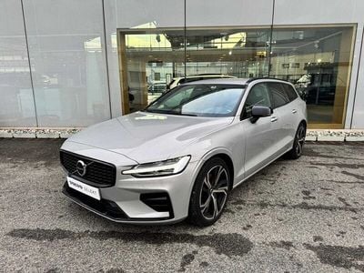 Prateado Usado 2023 Volvo V60 Carrinha | € 39.900 (Caro)