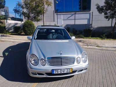 Mercedes E320