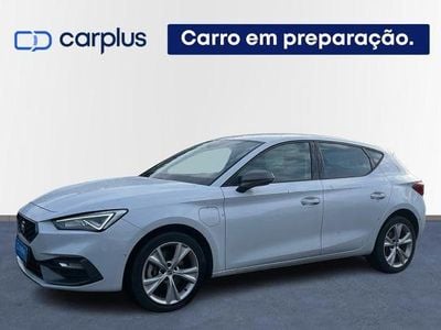 Usado Seat Leon FR 204 HP (150 kW) 2023 Branco