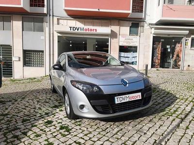 Cinzento Usado 2012 Renault Mégane III | € 8.900 (Preço justo)