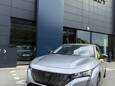 Peugeot e-308