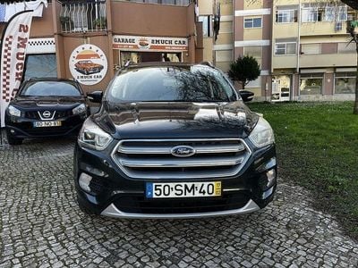 Usado Ford Kuga 120 HP (88 kW) 2017 SUV