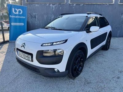 Branco Usado 2017 Citroën C4 Cactus Citadino | € 8.750 (Preço justo)