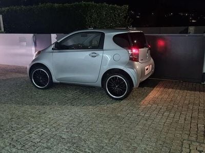 Toyota iQ