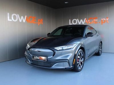 Cinzento Usado 2023 Ford Mustang Mach-E SUV | € 41.750 (Caro)