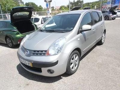 Cinzento Usado 2007 Nissan Note Acenta Monovolume | € 8.900