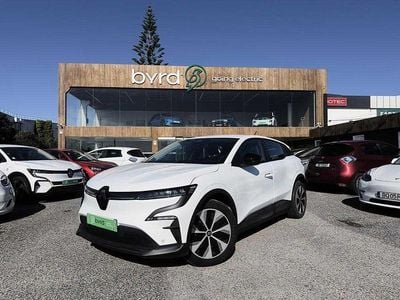 Branco Usado 2023 Renault Mégane IV | € 26.900 (Preço justo)