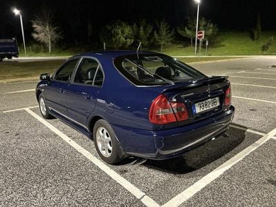 Usado 2000 Mitsubishi Carisma Sedan | € 3.000