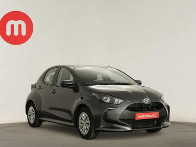 Cinzento Usado 2024 Toyota Yaris | € 18.699 (Preço justo)