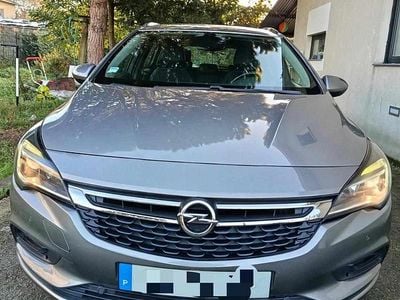 Usado Opel Astra 110 HP (80 kW) 2017 Cinzento Carrinha