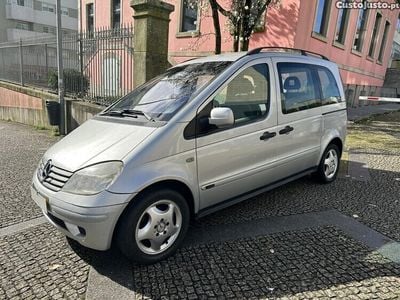 Cinza Usado 2006 Mercedes Vaneo Monovolume | € 7.450